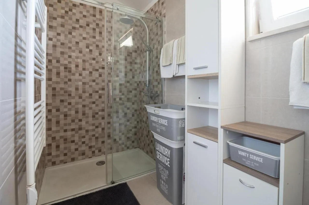 Apartment Holiday House Zaton Nin Croatia